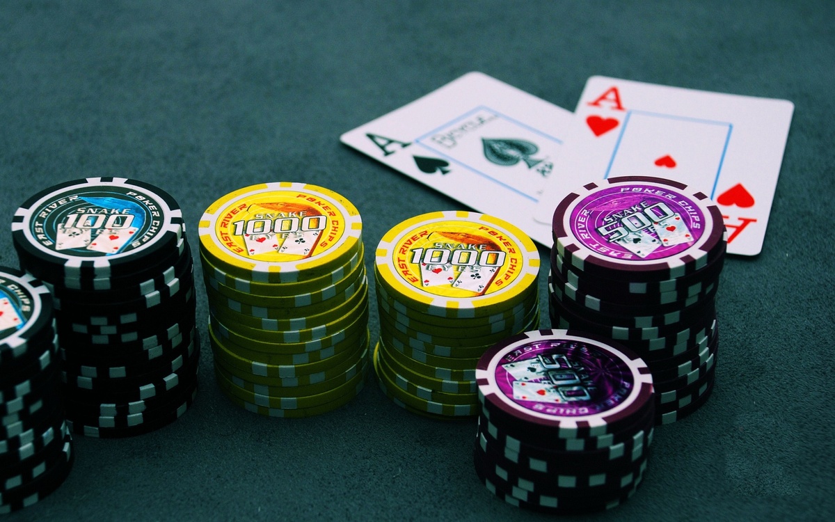 Casino Reports کھلاڑیوں کے لیے لائیو کیسینو سیکشن